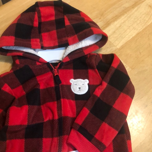 Carter’s boys sleeper - Picture 2 of 4